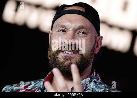 Tyson Fury interviewé sur le tapis rouge avant une conférence de presse ICI à Outernet, Londres. Date de la photo : jeudi 7 septembre 2023. Banque D'Images