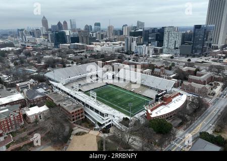 Une vue aérienne générale du stade Bobby Dodd à Historic Grant Field au Georgia Institute of Technology, dimanche 29 janvier 2023, à Atlanta. Le stade accueille l'équipe de football Georgia Tech Yellowjackets. Banque D'Images