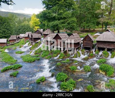 Moulins à eau de Mlinčići à Jajce, Bosnie-Herzégovine, 6 septembre 2023 Banque D'Images