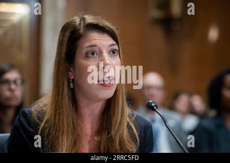 Washington, États-Unis d ' Amérique. 07 septembre 2023. Elizabeth Biser, secrétaire, Département de la qualité de l'environnement de la Caroline du Nord, comparaît devant une audience du Comité sénatorial de l'environnement et des travaux publics pour examiner la mise en œuvre de l'IIJA, en mettant l'accent sur les perspectives de la Loi sur l'infrastructure de l'eau potable et des eaux usées, dans le bâtiment du Sénat Dirksen à Washington, DC, jeudi 7 septembre 2023. Crédit : Rod Lamkey/CNP/Sipa USA crédit : SIPA USA/Alamy Live News Banque D'Images