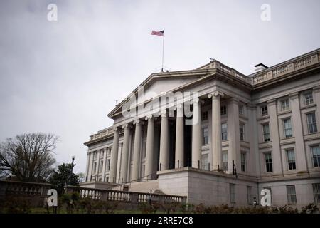 220203 -- WASHINGTON, le 3 février 2022 -- une photo prise le 27 mars 2020 montre le département du Trésor américain à Washington D.C., aux États-Unis. POUR ALLER AVEC XINHUA TITRES ÉTATS-UNIS-ÉCONOMIE-DETTE NATIONALE LIUXJIE PUBLICATIONXNOTXINXCHN Banque D'Images