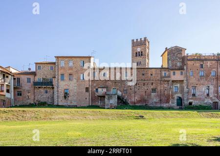 Un aperçu du centre historique de Altopascio, Lucca, Italie, par une journée ensoleillée Banque D'Images