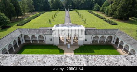 Runnymede Air Force Memorial, Surrey, Angleterre, Royaume-Uni, qui commémore nommément plus de 20 000 hommes et femmes des forces aériennes tués dans la Seconde Guerre mondiale Banque D'Images