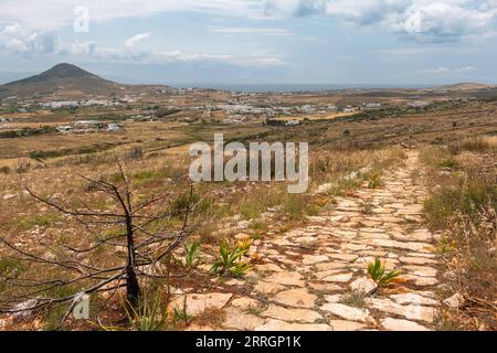 Section de marbre de la route byzantine menant au village de Prodromos sur l'île de Paros Banque D'Images