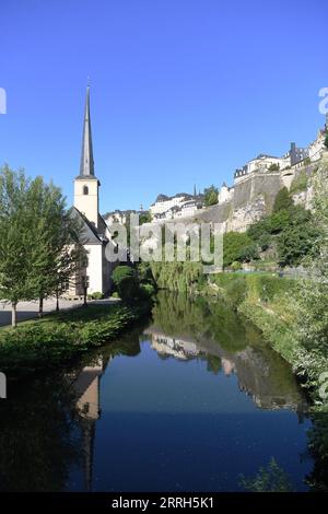 220615 -- LUXEMBOURG, le 15 juin 2022 -- la photo prise le 14 juin 2022 montre une vue de la ville de Luxembourg, Luxembourg. Photo de /Xinhua LUXEMBOURG-LUXEMBOURG VILLE-PAYSAGE RenxPengfei PUBLICATIONxNOTxINxCHN Banque D'Images
