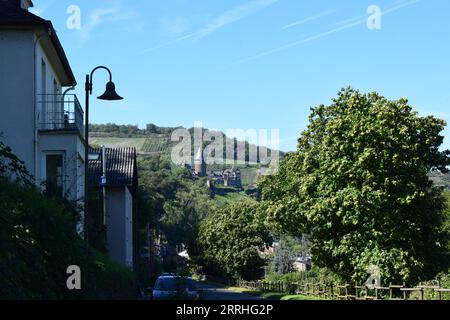 Bacharach avec le château Stahleck Banque D'Images