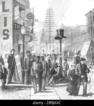 Ouverture de l'exposition du Festival du centenaire américain : une rue à Philadelphie, 1876. La Grande exposition de Philadelphie, à l'occasion du Festival du centenaire de la Déclaration d'indépendance américaine, a été inaugurée cette semaine. Notre gravure, d'après un croquis de M. Felix Regamey, est une vue de l'une des rues animées de cette ville, qui a une population de 800 000 habitants, avec des commerces et manufactures importants. Extrait de "Illustrated London News", 1876. Banque D'Images