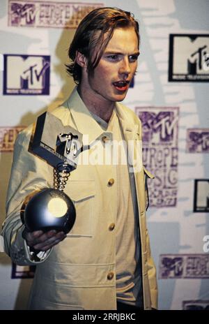 Ronan Keating, irischer Pop Sänger, Mitglied der Band Boyzone, modérateur BEI den MTV Europe Music Awards à Dublin, 1999. Banque D'Images