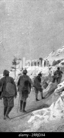 "Succès français sur le front italien ; Une route dans les montagnes", 1917. Extrait de "l'Album de la Guerre 1914-1919, Volume 2" [l'Illustration, Paris, 1924]. Banque D'Images