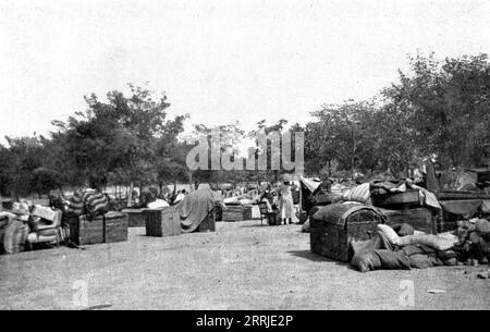 'Sur le front de l'est ; à Salonique, le 20 août 1917 : camp de réfugiés sur le champ de Mars', 1917. Extrait de "l'Album de la Guerre 1914-1919, Volume 2" [l'Illustration, Paris, 1924]. Banque D'Images