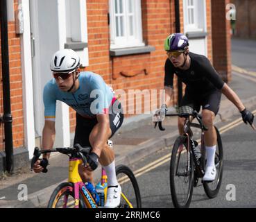 Ingatestone Essex 08 Sep 2023 Tour of Britain course de vélo passe par le milieu d'Ingatestone Essex UK crédit : Ian Davidson / Alamy Live News Banque D'Images