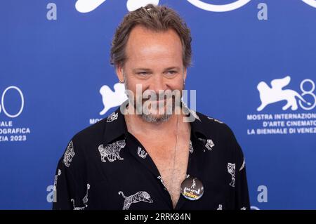 Peter Sarsgaard beim Photocall zum Kinofilm 'Memory' auf der Biennale di Venezia 2023 / 80. Internationale Filmfestspiele von Venedig im Palazzo del Casino. Venedig, , 08.09.2013 Banque D'Images