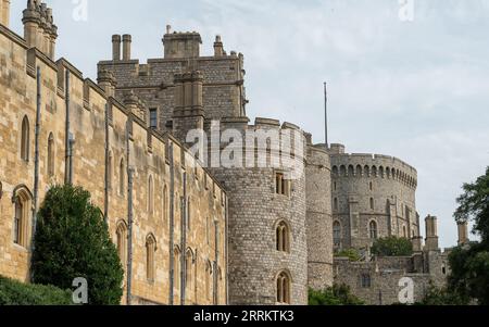 Windsor, Berkshire, Royaume-Uni. 8 septembre 2023. Château de Windsor. C'était un mornng tranquille à Windsor, Berkshire, le premier anniversaire de la mort de la défunte reine Elizabeth II Crédit : Maureen McLean/Alamy Live News Banque D'Images