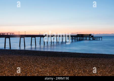 Angleterre, Kent, Deal, Deal Pier à Dawn Banque D'Images