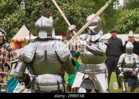 Angleterre, Kent, Maidstone, Leeds, Leeds Castle, Festival médiéval, concours de joute à pied Banque D'Images