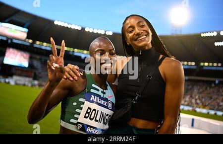 Bruxelles, Belgique. 08 septembre 2023. La Belge Cynthia Bolingo Mbongo et la Belge Nafissatou Nafi Thiam célèbrent la victoire de Bolingo lors de l’édition 2023 de l’épreuve d’athlétisme Memorial Van Damme Diamond League, à Bruxelles, le vendredi 08 septembre 2023. BELGA PHOTO JASPER JACOBS crédit : Belga News Agency/Alamy Live News Banque D'Images