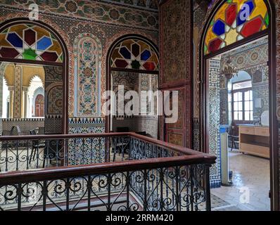 Décoration orientale dans l'ancien et célèbre Hôtel Continental à Tanger, Maroc Banque D'Images