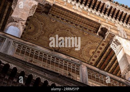 Détail architectural d'un palais oriental, Maroc Banque D'Images