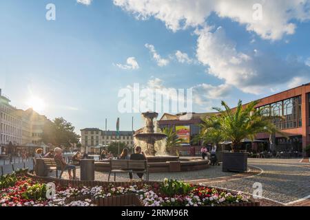 Bad Homburg vor der Höhe, maison thermale Kurhaus, fontaine à Taunus, Hesse, Allemagne Banque D'Images