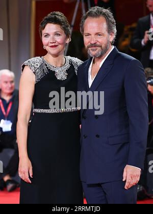 Venise, Italie. 08 septembre 2023. 80e Festival du film de Venise 2023, tapis rouge 'Memory' photo : Maggie Gyllenhaal, Peter Sarsgaard crédit : Agence photo indépendante/Alamy Live News Banque D'Images