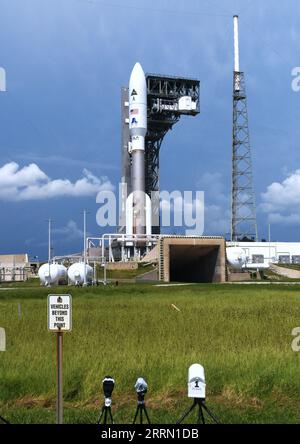 Cape Canaveral, États-Unis. 08 septembre 2023. Une fusée Atlas 5 de la United Launch Alliance transportant une charge utile classifiée connue sous le nom de SILENTBARKER est prête à être lancée sur le plot 41 de la station spatiale Cape Canaveral à Cape Canaveral. La mission NROL-107 est un partenariat entre le Bureau national de reconnaissance et la Force spatiale américaine et devrait être lancée le 9 septembre 2023 à 8:51 h HAE. (Photo Paul Hennessy/SOPA Images/Sipa USA) crédit : SIPA USA/Alamy Live News Banque D'Images