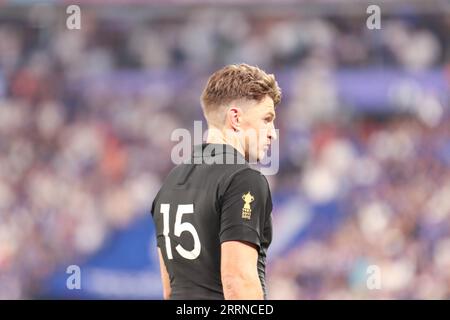 Saint Denis, France. 08 septembre 2023. Paris Beauden Barrett (Nouvelle-Zélande) lors du match d'ouverture de la coupe du monde de rugby 2023 entre la France et la Nouvelle-Zélande au Stade de France, Saint Denis, Paris, France le vendredi 8 septembre 2023 (Claire Jeffrey/SPP) crédit : SPP Sport Press photo. /Alamy Live News Banque D'Images