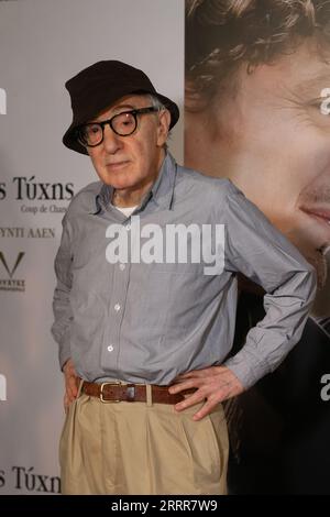 8 septembre 2023, Athènes, Grèce : WOODY ALLEN arrive à la première de son film 'coup de chance' à Athènes. (Image de crédit : © Aristidis Vafeiadakis/ZUMA Press Wire) USAGE ÉDITORIAL SEULEMENT! Non destiné à UN USAGE commercial ! Banque D'Images