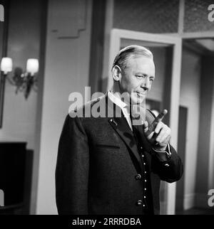 Sturm im Wasserglas, Spielfilm nach dem Bühnenstück von Bruno Frank, Deutschland 1960, Regie : Josef von Baky, Darsteller : Peter Lühr Banque D'Images