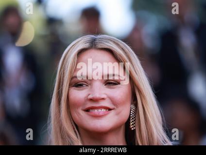 230526 -- CANNES, le 26 mai 2023 -- l'actrice belgo-française Virginie Efira arrive pour la projection du film L ETE dernier l'été dernier lors de la 76e édition du Festival de Cannes à Cannes, dans le sud de la France, le 25 mai 2023. FRANCE-CANNES-FILM FESTIVAL-PHOTOCALL GaoxJing PUBLICATIONxNOTxINxCHN Banque D'Images