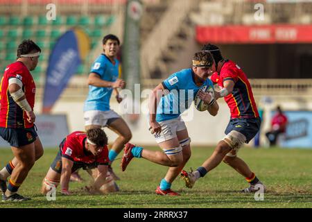 NYAYO, KENYA - JUILLET 30 : l'Uruguay moins de 20 ans Jaime Borondo gagne l'avantage face à l'Espagne Rugby moins de 20 ans de défense lors du World Rugby Under 20 Trophy à NY Banque D'Images