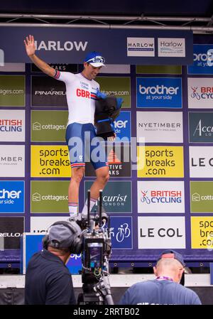 Ethan Vernon sur Podium Best British Rider Tour of Britain Stage 6 cycle Race Harlow Essex Banque D'Images