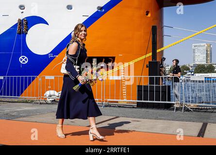 ROTTERDAM - Princesse Alexia nomme Van Oord dragueur à trémie aspirante Vox Alexia. C'était sa première visite officielle de travail pour la fille de dix-huit ans du roi Willem-Alexander et de la reine Maxima. ANP REMKO DE WAAL netherlands Out - belgique Out Banque D'Images