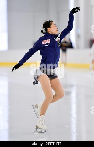 HANA YOSHIDA (JPN), pendant la pratique féminine, au Lombardia Trophy 2023 Memorial Anna Grandolfi, à IceLab, le 9 septembre 2023 à Bergame, Italie. Crédit : Raniero Corbelletti/AFLO/Alamy Live News Banque D'Images