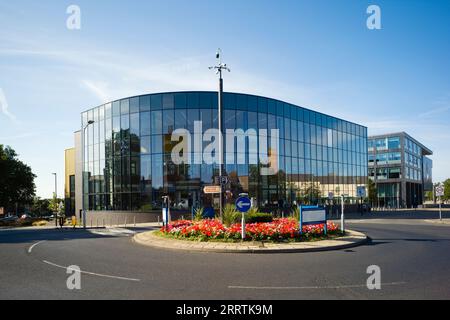 Le musée Doncaster et la galerie d'art construits autour de l'ancien bâtiment de l'école secondaire pour filles Banque D'Images