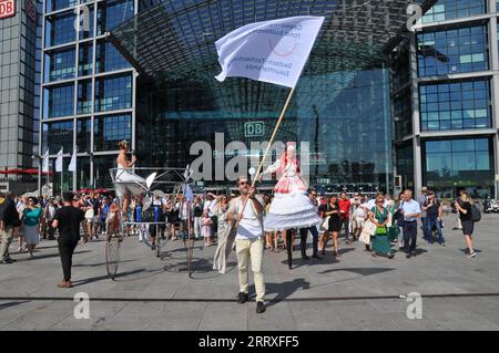 Berlin, Allemagne. 09 septembre 2023. La célébration de la société civile dans la capitale allemande, où le palais présidentiel Bellevue sera ouvert aux visiteurs dans le cadre des célébrations, le 9 septembre 2023, Berlin, Allemagne. Crédit : Ales Zapotocky/CTK photo/Alamy Live News Banque D'Images