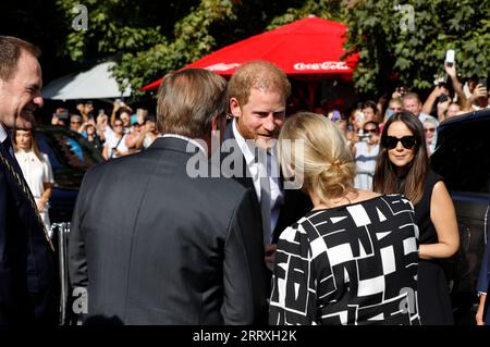 Stephan Keller, Boris Pistorius, Prinz Harry und Julia Schwanholz beim Besuch des Rathauses zum Eintrag ins Goldene Buch der Stadt, anlässlich der Eröffnung der Invictus Games Düsseldorf 2023. Düsseldorf, 09.09.2023 Banque D'Images