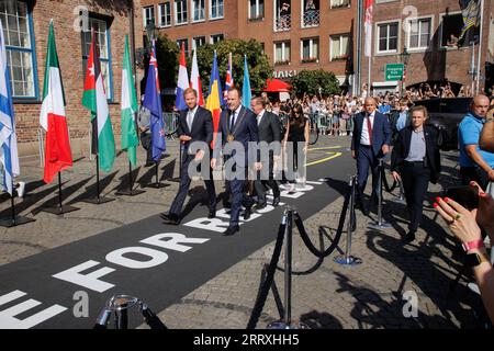 09.09.2023. Düsseldorf. Prinz Harry, Herzog von Sussex, Bundesverteidigungsminister Boris Pistorius BEI der Ankunft und Begrüßung auf dem Invictus-Gam Banque D'Images