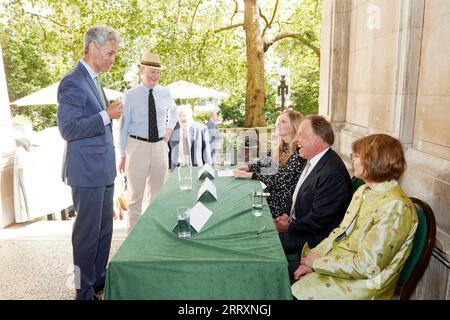 Cloe Watson-Michael Crick-Jane Ridley au Oldie Literary Lunch 05-09-23 Harry Mount ; The National Liberal Club ; London; Banque D'Images