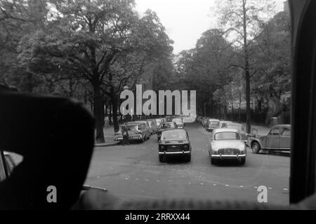 Strassenverkehr à Paris, 1962. Circulation routière à Paris, 1962. Banque D'Images