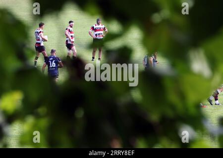 Pontypool, Royaume-Uni. 09 septembre 2023. Vue générale lors du Pontypool RFC (en rouge/blanc) v Swansea RFC, WRU Premiership Match au Pontypool Park à Pontypool, Galles du Sud, le samedi 9 septembre 2023. Les Pontypool RFC jouent en Premiership de la WRU cette année après la promotion de la saison dernière. Le célèbre Pontypool Park Ground a été utilisé comme l'un des sites de la coupe du monde de rugby 1991. Photo par Andrew Orchard/Andrew Orchard photographie sportive/Alamy Live News crédit : Andrew Orchard photographie sportive/Alamy Live News Banque D'Images