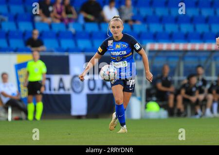 Diana Lemesova (77 SKN St Polten) en action lors du match de qualification de l'UEFA Womens Champions League St Polten vs PAOK au NV Arena St Polten (Tom Seiss/ SPP) crédit : SPP Sport Press photo. /Alamy Live News Banque D'Images