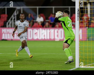 Washington DC, États-Unis. 9 septembre 2023 : le gardien de but de DC United (24) Alex Bono fait un sauvetage lors d'un match de football MLS entre DC United et les tremblements de terre de San Jose à Audi Field à Washington DC. Justin Cooper/CSM crédit : CAL Sport Media/Alamy Live News Banque D'Images