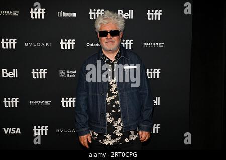 Toronto, Canada. 09 septembre 2023. Pedro Almodovar a assisté à un photocall au Festival international du film de Toronto à Toronto, Canada, le 9 septembre 2023. Photo Julien Reynaud/APS-Medias/ABACAPRESS.COM crédit : Abaca Press/Alamy Live News Banque D'Images