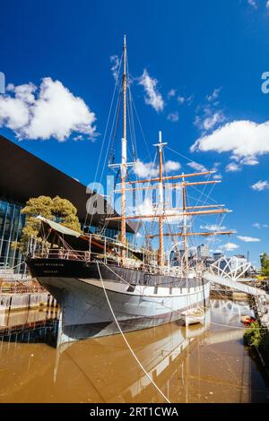 MELBOURNE, AUSTRALIE, 31 OCTOBRE 2021 : le Polly Woodside est une barque à coque en fer construite à Belfast, à trois mâts, conservée à Melbourne et en formation Banque D'Images