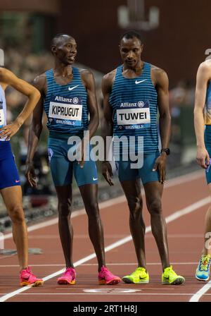 Boaz Kiprugut et Cornelius Tuwei, du Kenya, en compétition dans l’Allianz Memorial Van Damme au Stade Roi Baudouin, Bruxelles, le 9 septembre 202 Banque D'Images