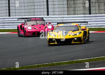 33 KEATING Ben (usa), VARRONE Nicolas (arg), CATSBURG Nicky (Old), Corvette Racing, Chevrolet Corvette C8.R, action pendant les 6 heures du Fuji 2023, 6e manche du Championnat du monde d'Endurance FIA 2023, du 7 au 10 septembre 2023 sur le Fuji Speedway, à Oyama, Japon Banque D'Images