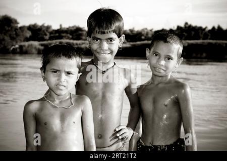 Photos de style de vie d'enfants des rues au Bangladesh Banque D'Images