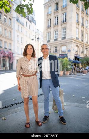 Bruno Jedy, Soazig Quemener et Jean-Christophe Tortora rencontrent lecteurs et journalistes lors d'une réunion "café du dimanche" pour préparer le nouveau journal du dimanche du groupe la Tribune Dimanche à Paris le 10 septembre 2023. Photo Eliot Blondet/ABACAPRESS.COM crédit : Abaca Press/Alamy Live News Banque D'Images