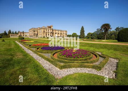 Les jardins formels de Witley court, Worcestershire, Angleterre Banque D'Images
