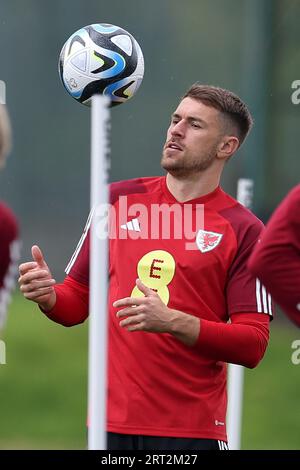 Cardiff, Royaume-Uni. 10 septembre 2023. Aaron Ramsey du pays de Galles lors de l'entraînement de l'équipe de football du pays de Galles à Hensol, Vale of Glamorgan, dans le sud du pays de Galles, le dimanche 10 septembre 2023. L'équipe s'entraîne en prévision des qualifications de l'UEFA Euro de demain contre la Lettonie. photo par Andrew Orchard/Andrew Orchard photographie sportive/Alamy Live News crédit : Andrew Orchard photographie sportive/Alamy Live News Banque D'Images